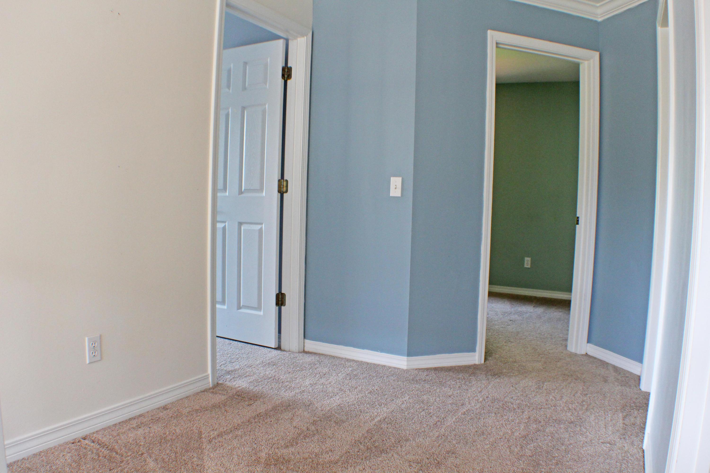 PINEWOOD ESTATES - Residential