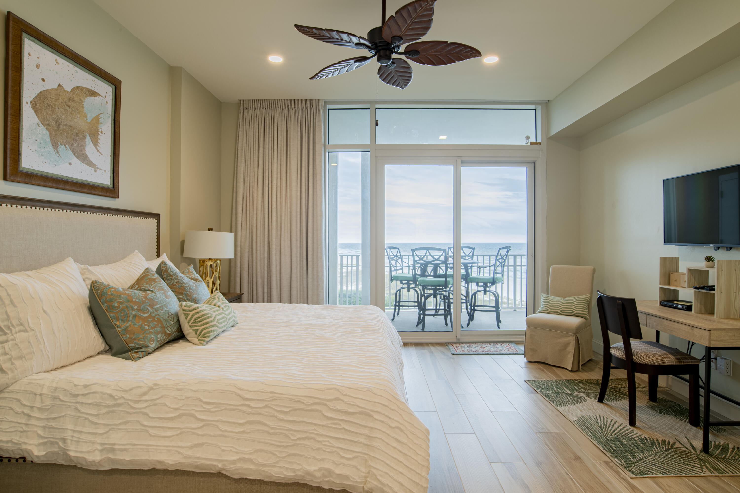 VISTA DEL MAR CONDO - Residential
