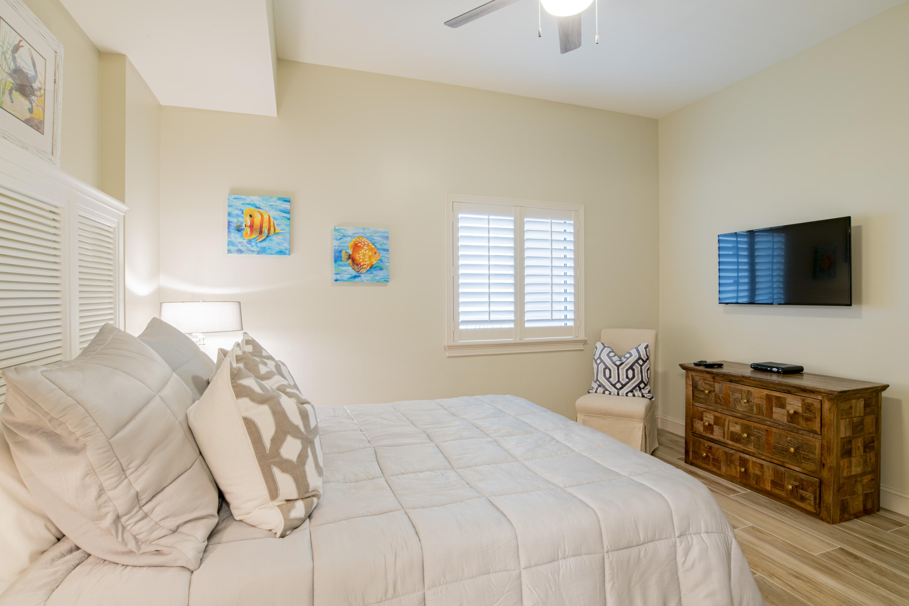 VISTA DEL MAR CONDO - Residential