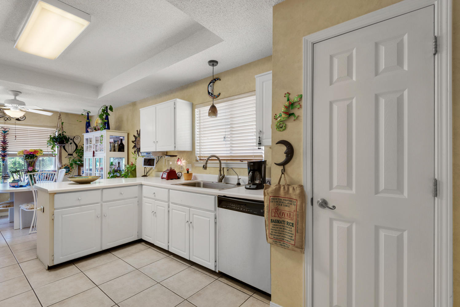 HARBOR BREEZE - Residential