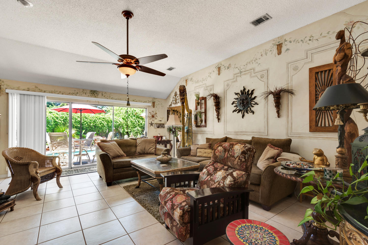 HARBOR BREEZE - Residential