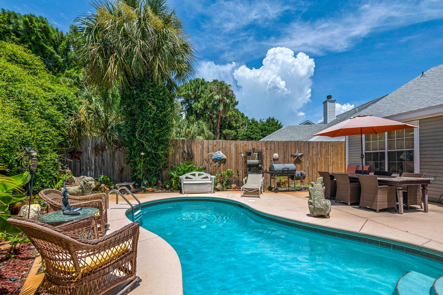 HARBOR BREEZE - Residential