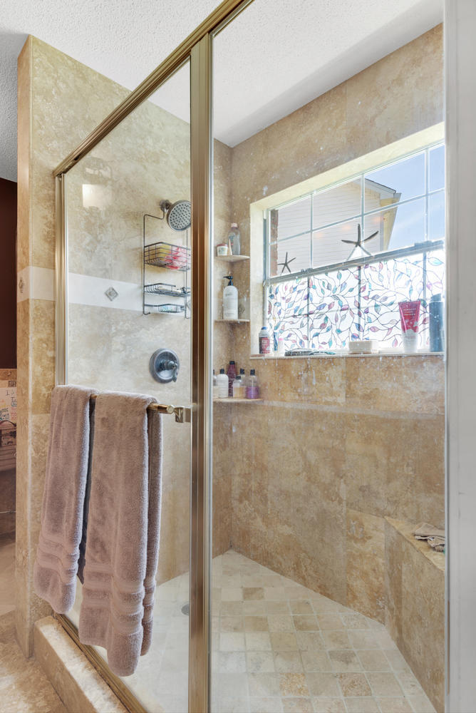 HARBOR BREEZE - Residential