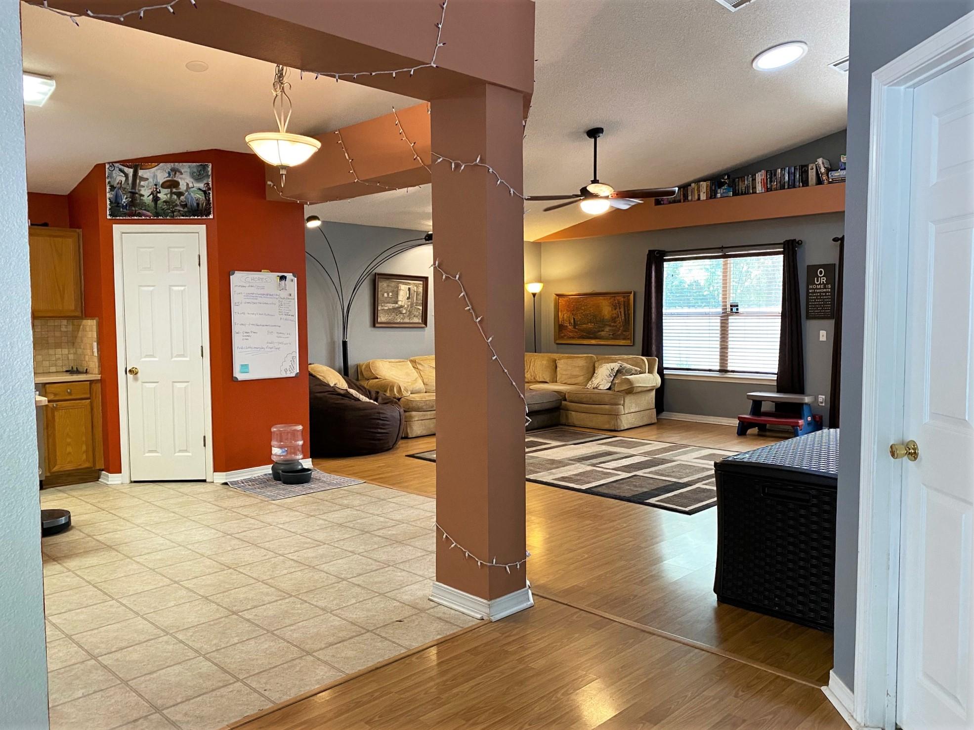 VILLAS AT CHANTILLY THE - Residential