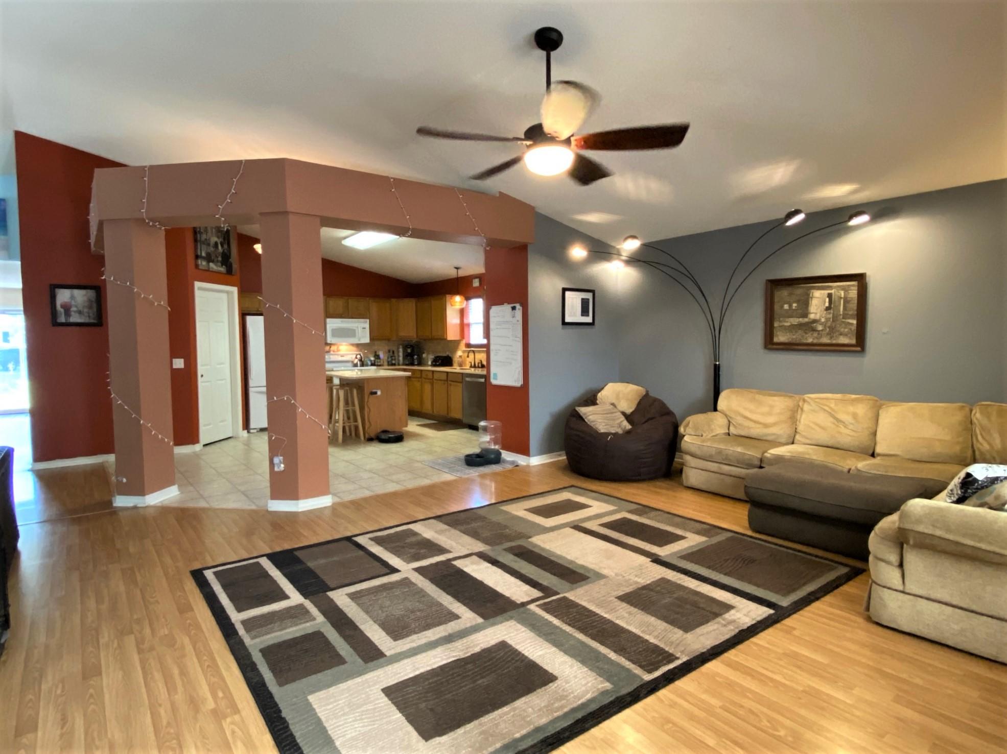 VILLAS AT CHANTILLY THE - Residential