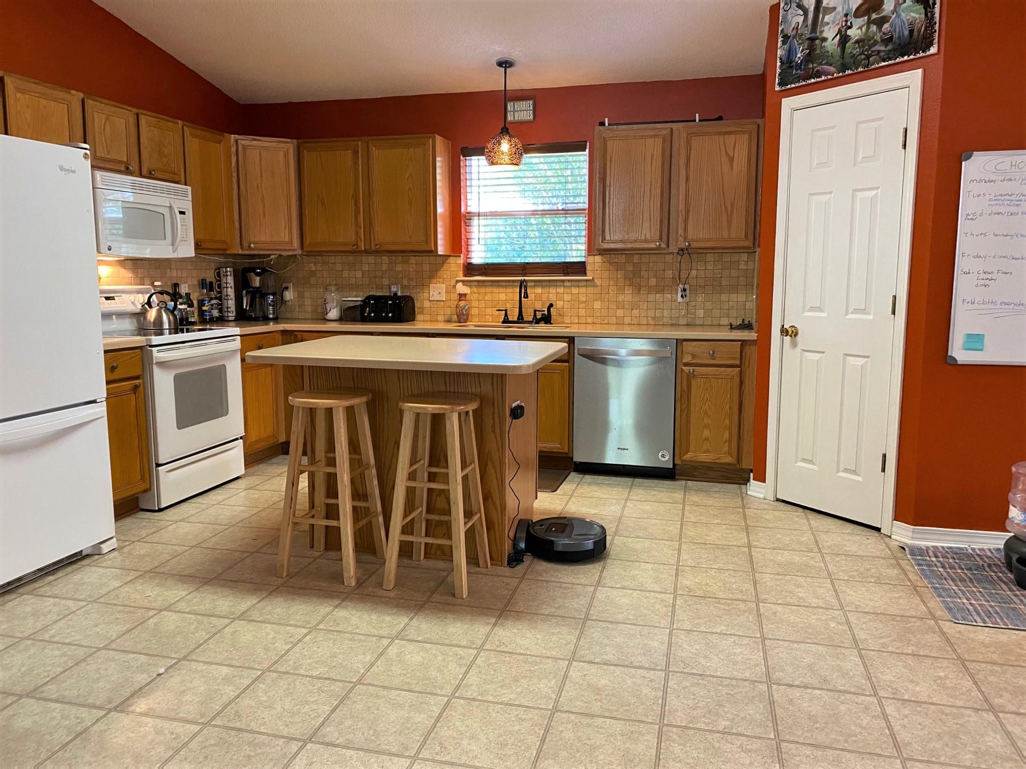 VILLAS AT CHANTILLY THE - Residential