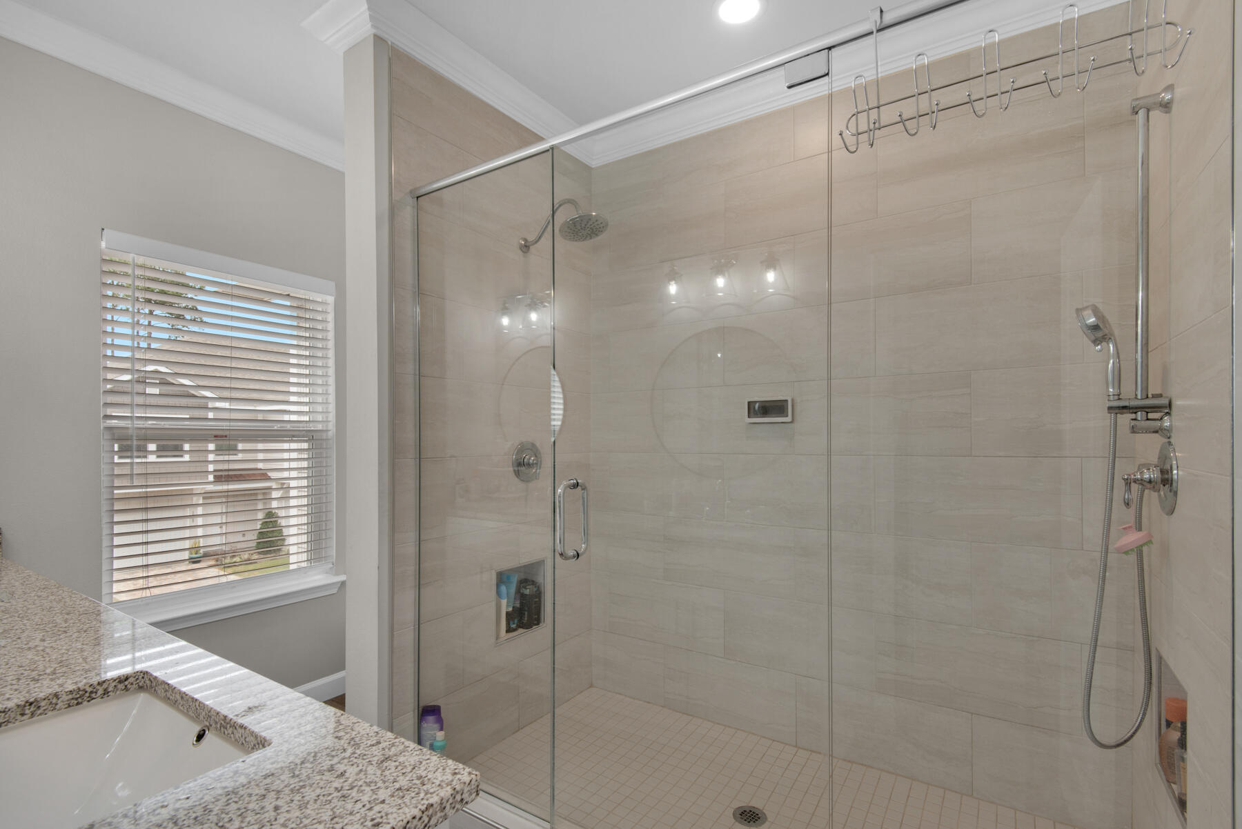 STABLE LANES - Residential