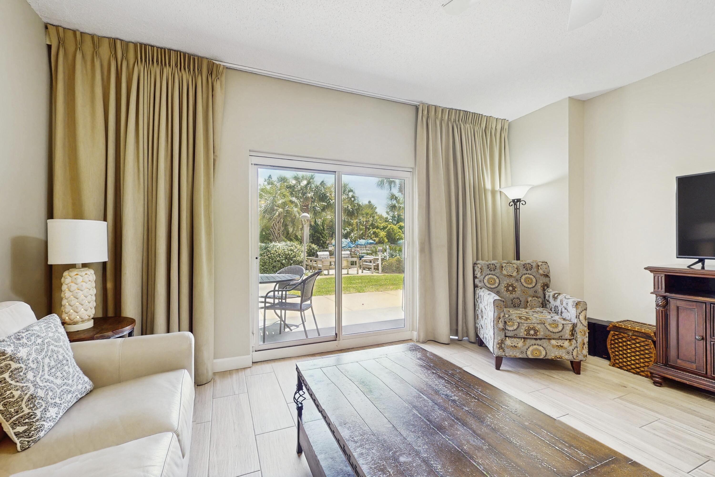 SUMMIT AT TOPS'L (THE) - Residential