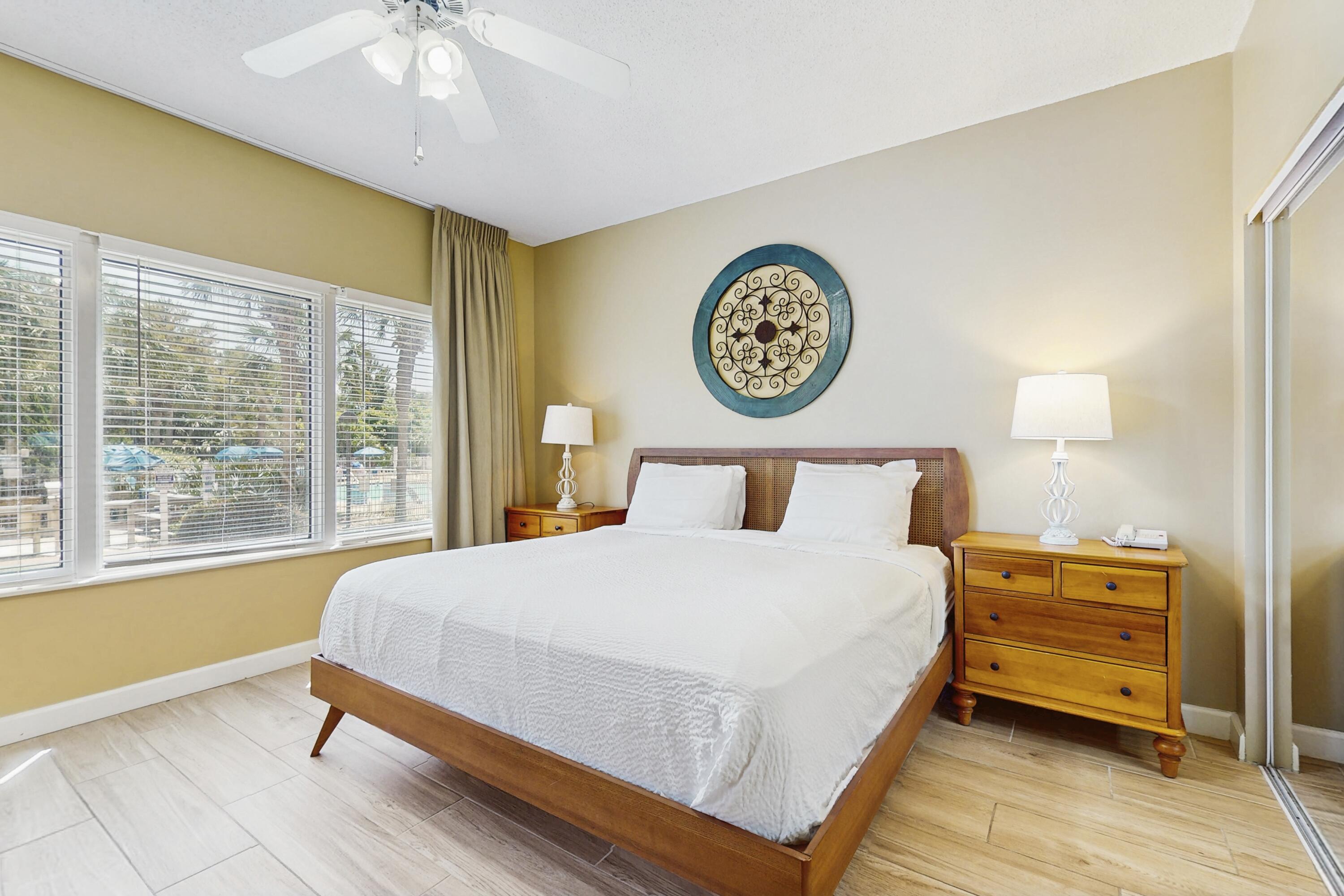 SUMMIT AT TOPS'L (THE) - Residential