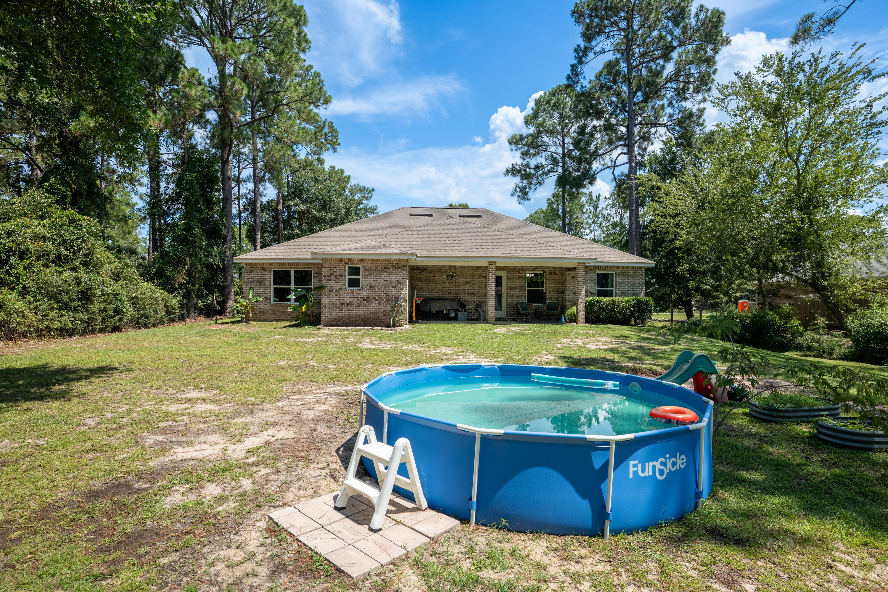 NAVARRE S/D 2ND ADDN - Residential