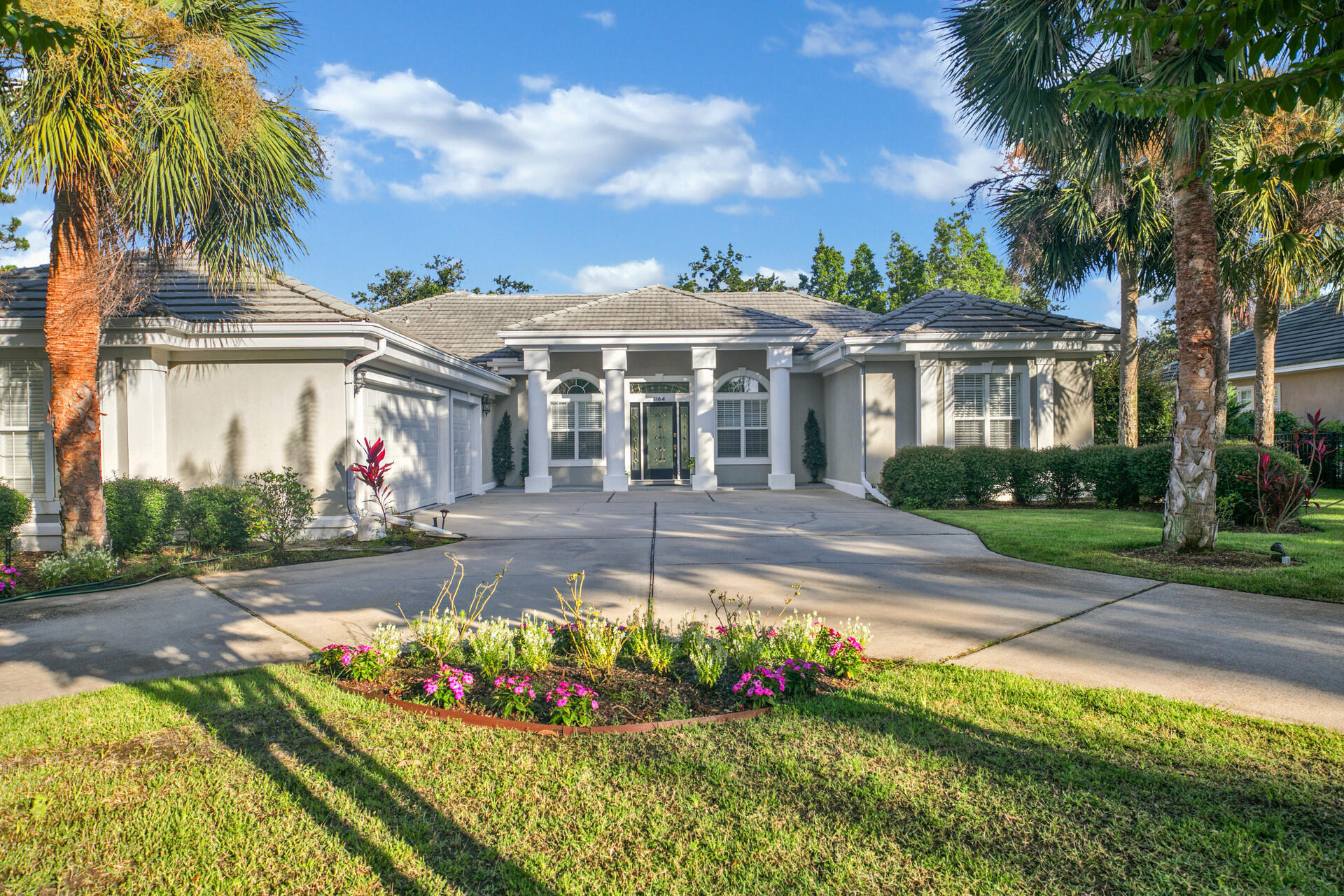 RAVEN OAKS TROON - Residential