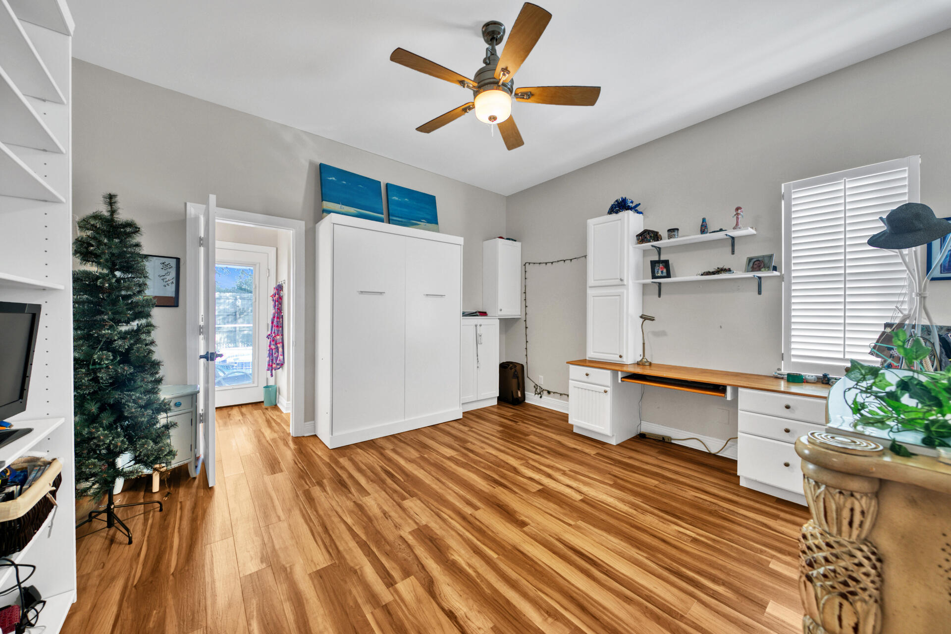 RAVEN OAKS TROON - Residential