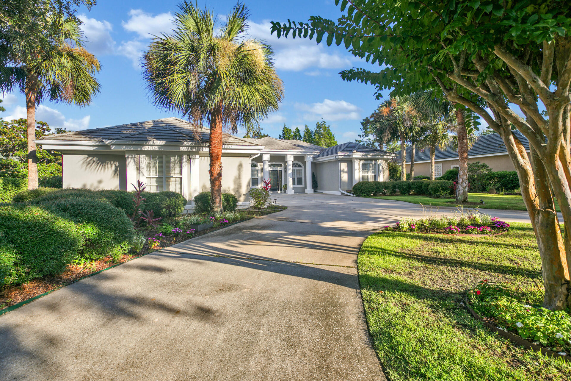 RAVEN OAKS TROON - Residential