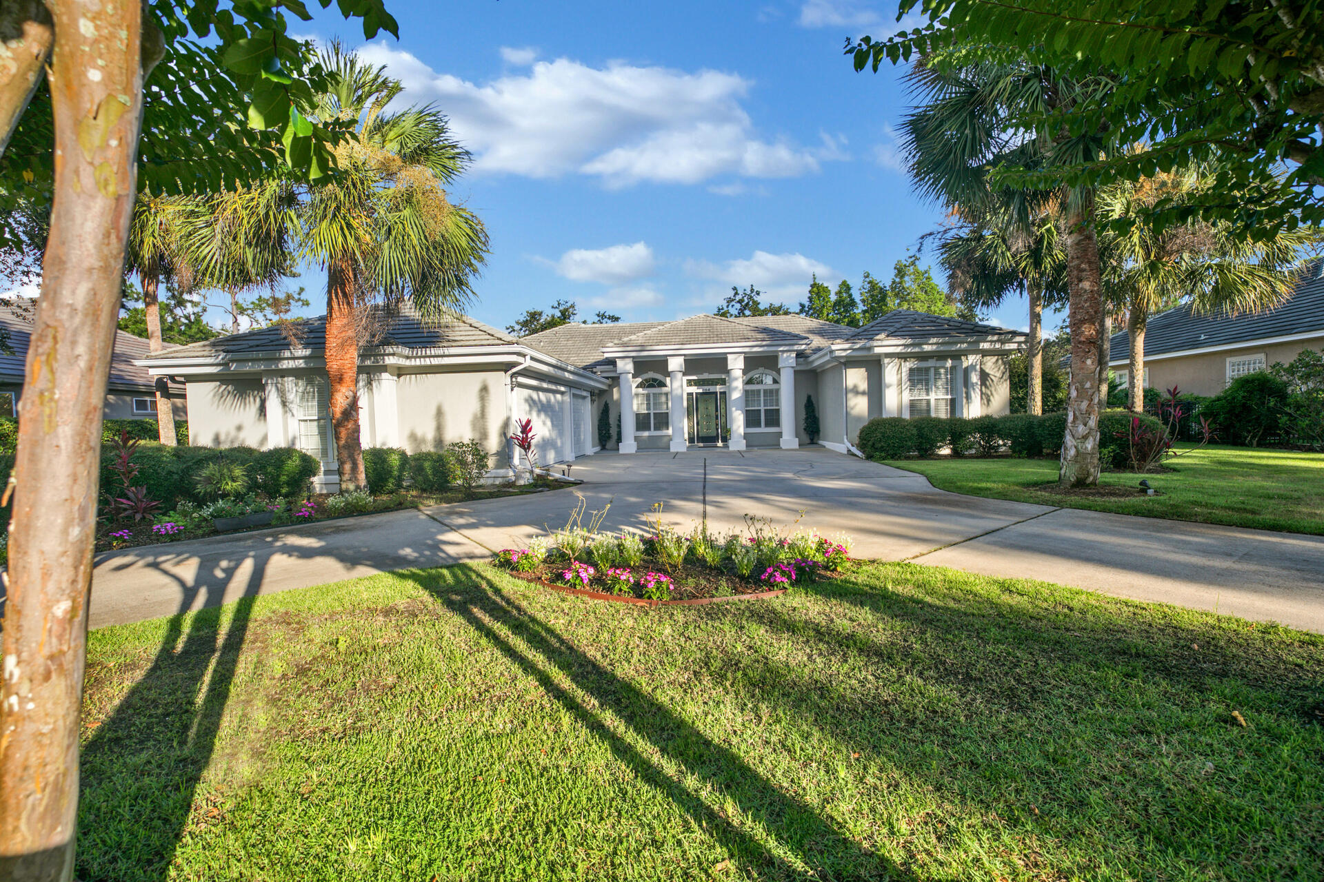 RAVEN OAKS TROON - Residential