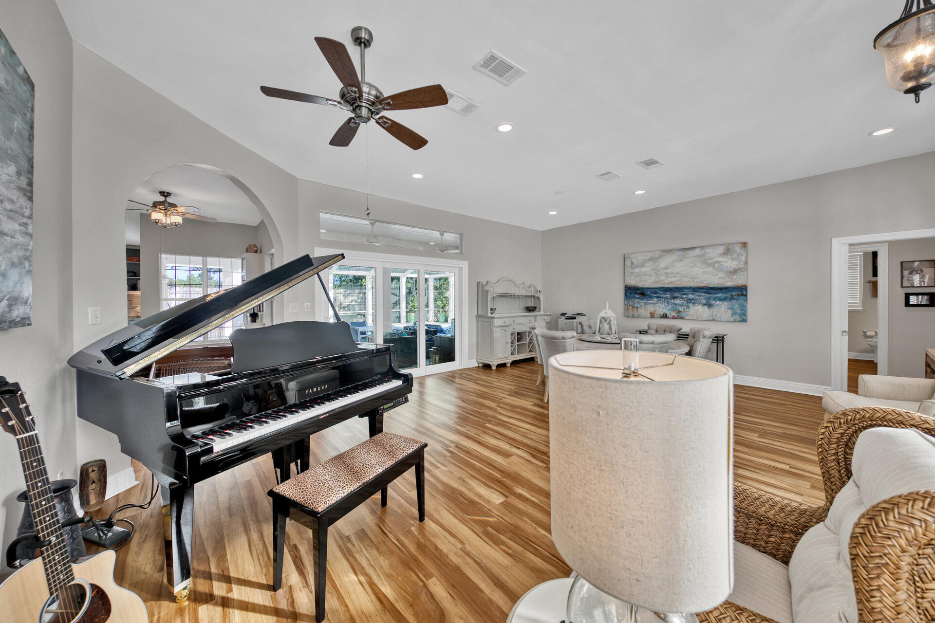 RAVEN OAKS TROON - Residential