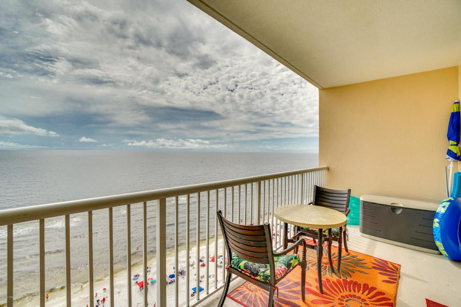 MAJESTIC BEACH TOWERS I - Residential