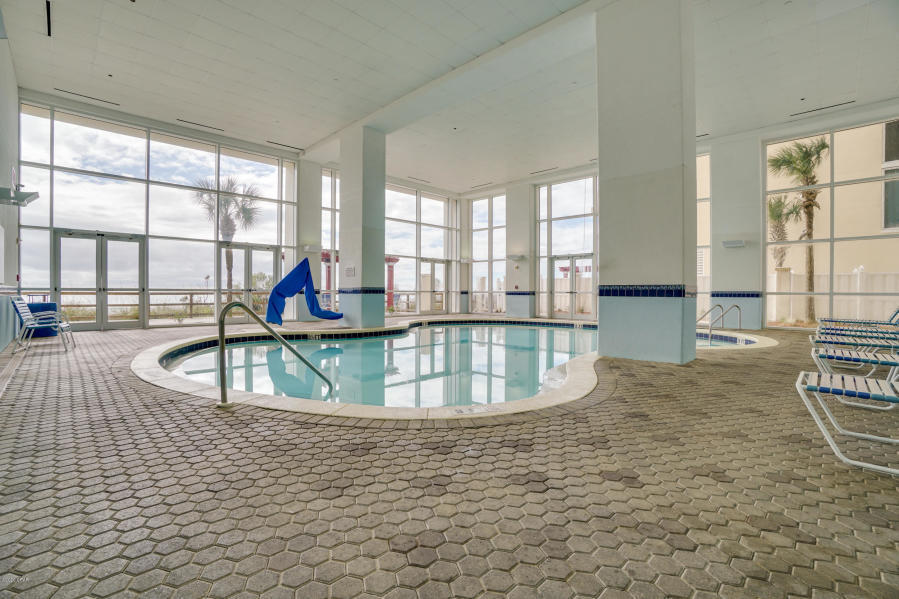 MAJESTIC BEACH TOWERS I - Residential