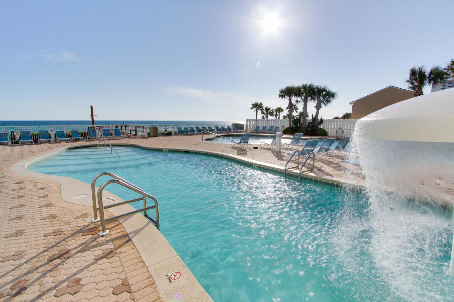MAJESTIC BEACH TOWERS I - Residential