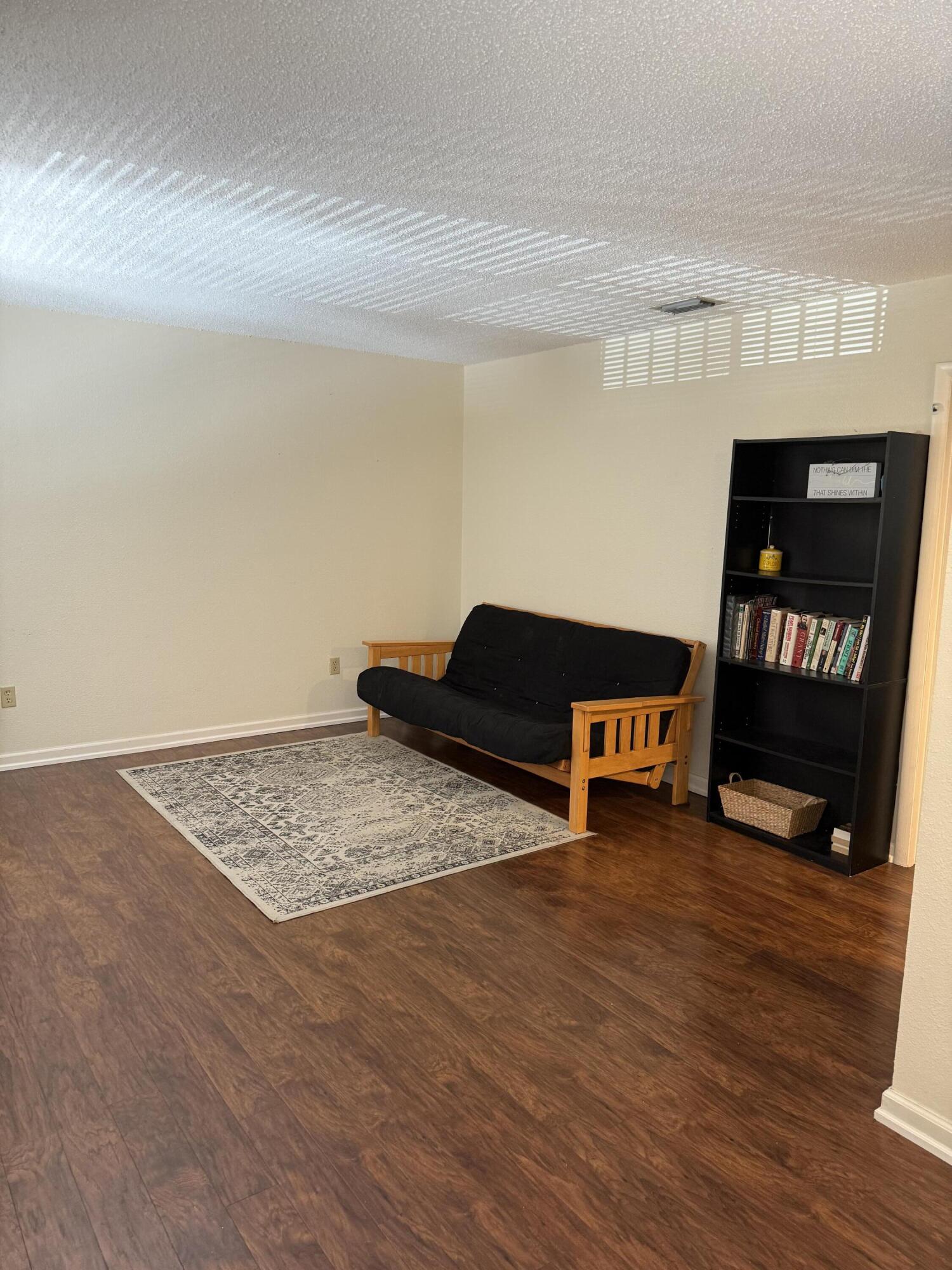 COLLEGE PARK CONDO - Residential Lease