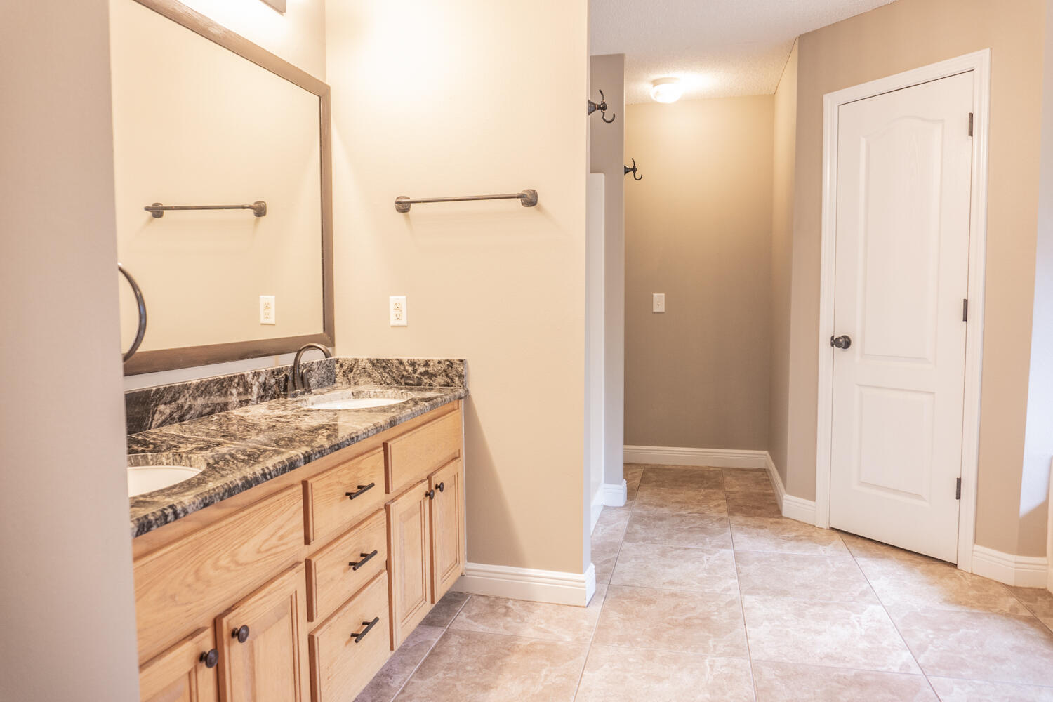 FOX VALLEY - Residential Lease