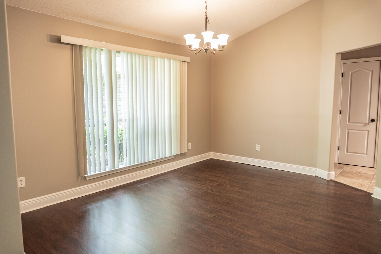 FOX VALLEY - Residential Lease