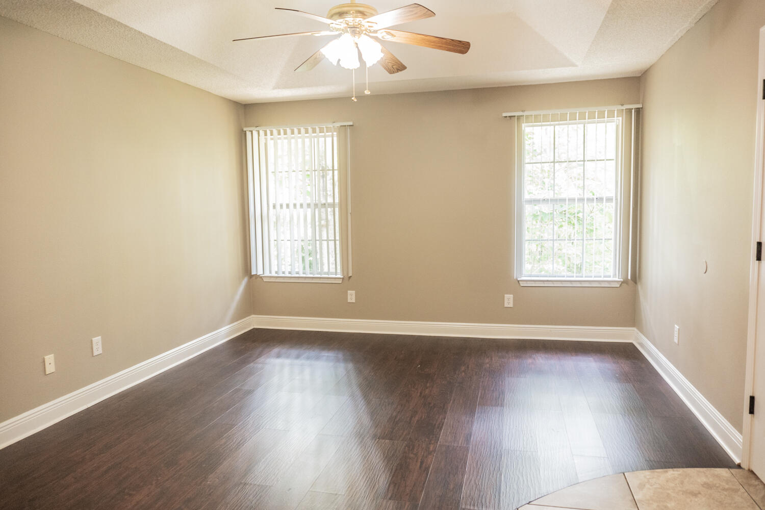 FOX VALLEY - Residential Lease