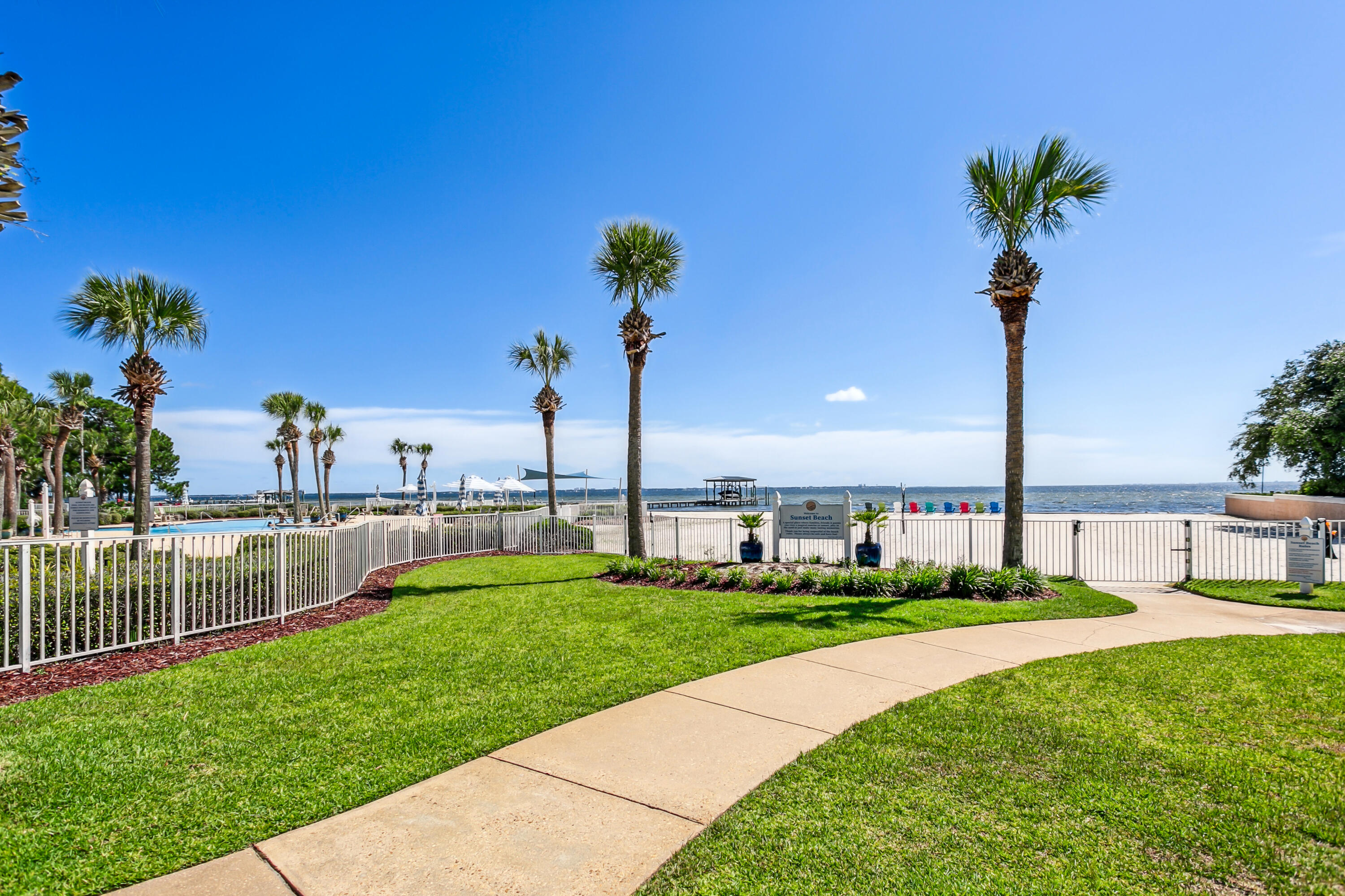 SUNSET BEACH - Residential