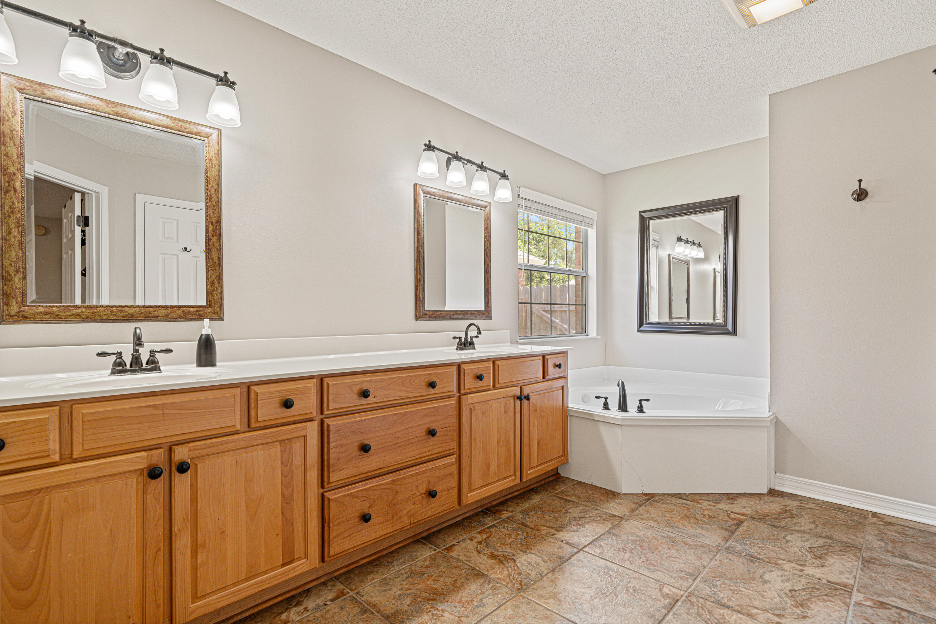 MAGNOLIA FOREST S/D - Residential