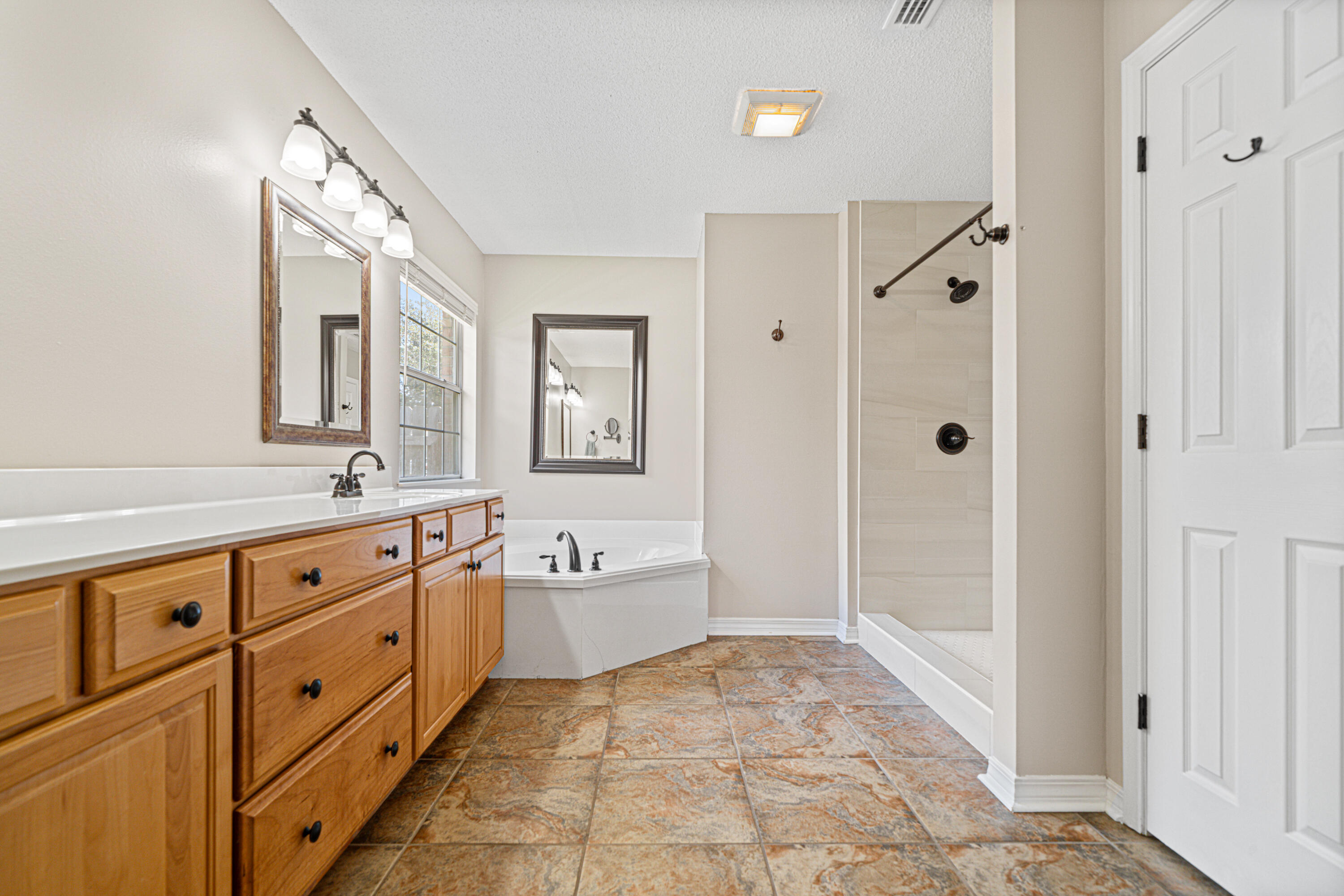 MAGNOLIA FOREST S/D - Residential