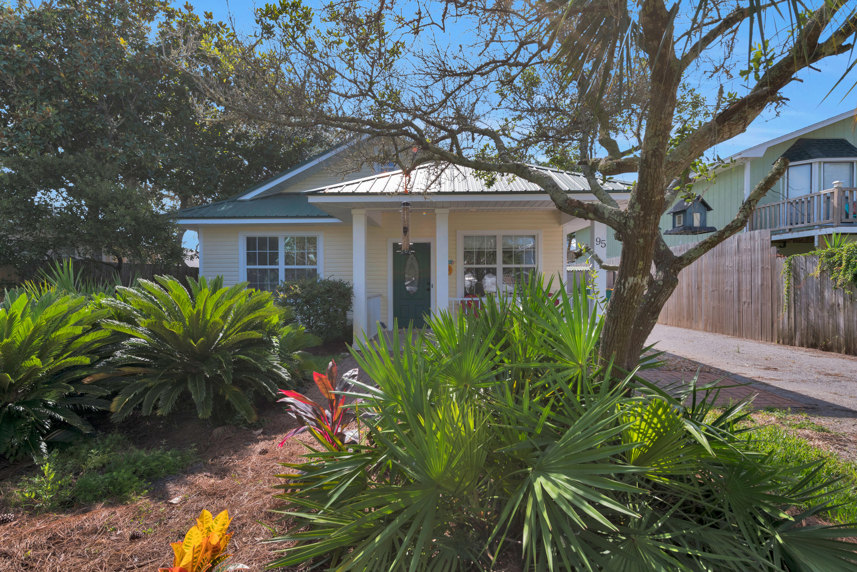 CRYSTAL BEACH - Residential