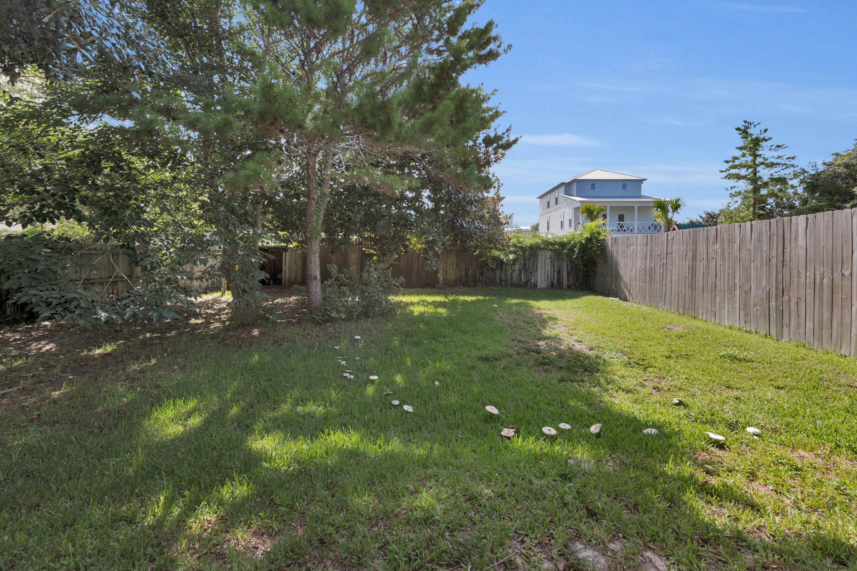 CRYSTAL BEACH - Residential