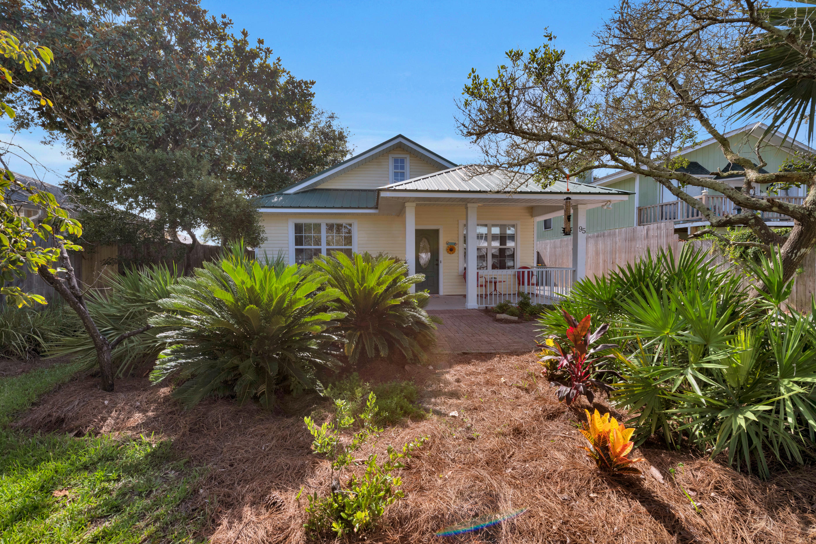 CRYSTAL BEACH - Residential