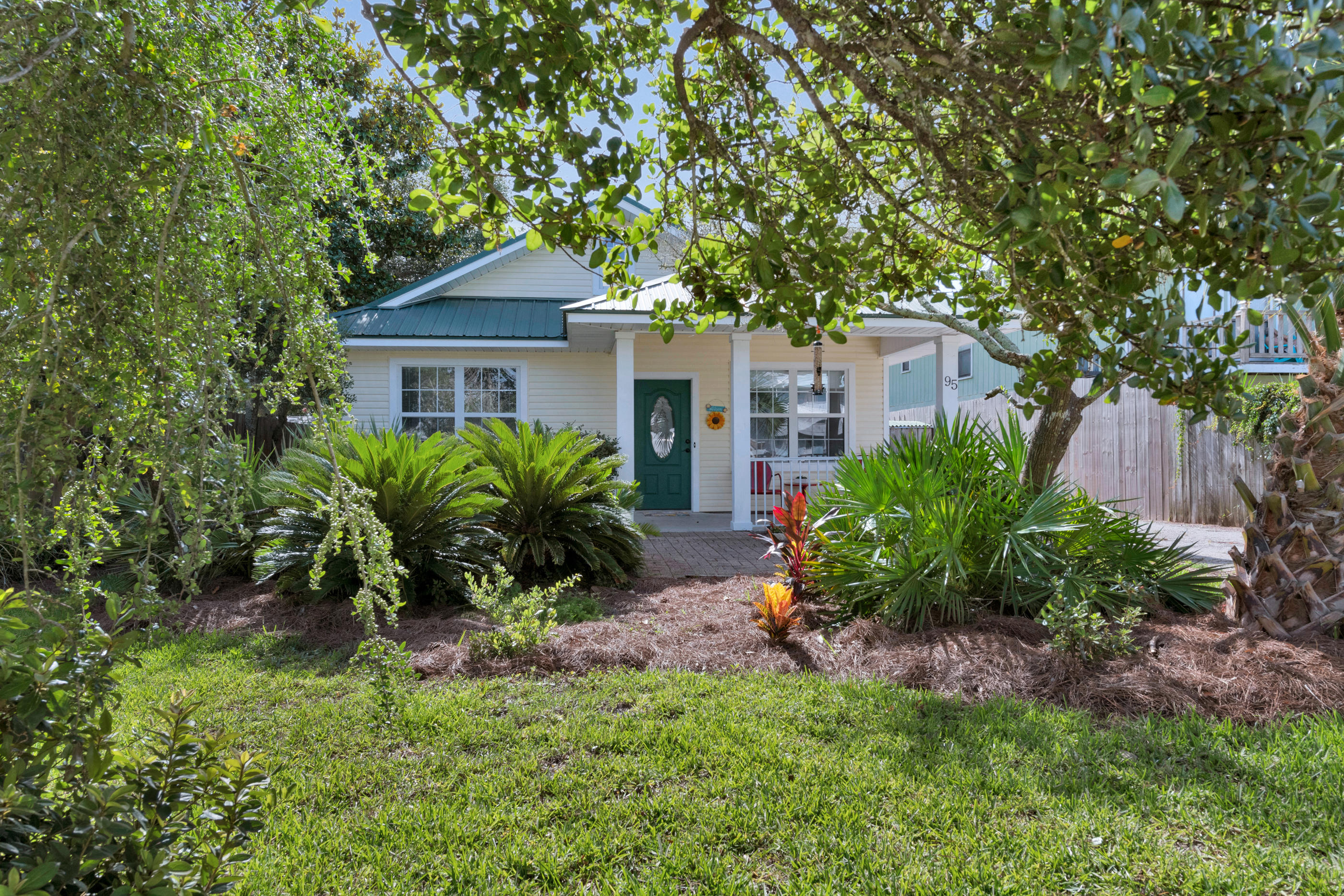 CRYSTAL BEACH - Residential