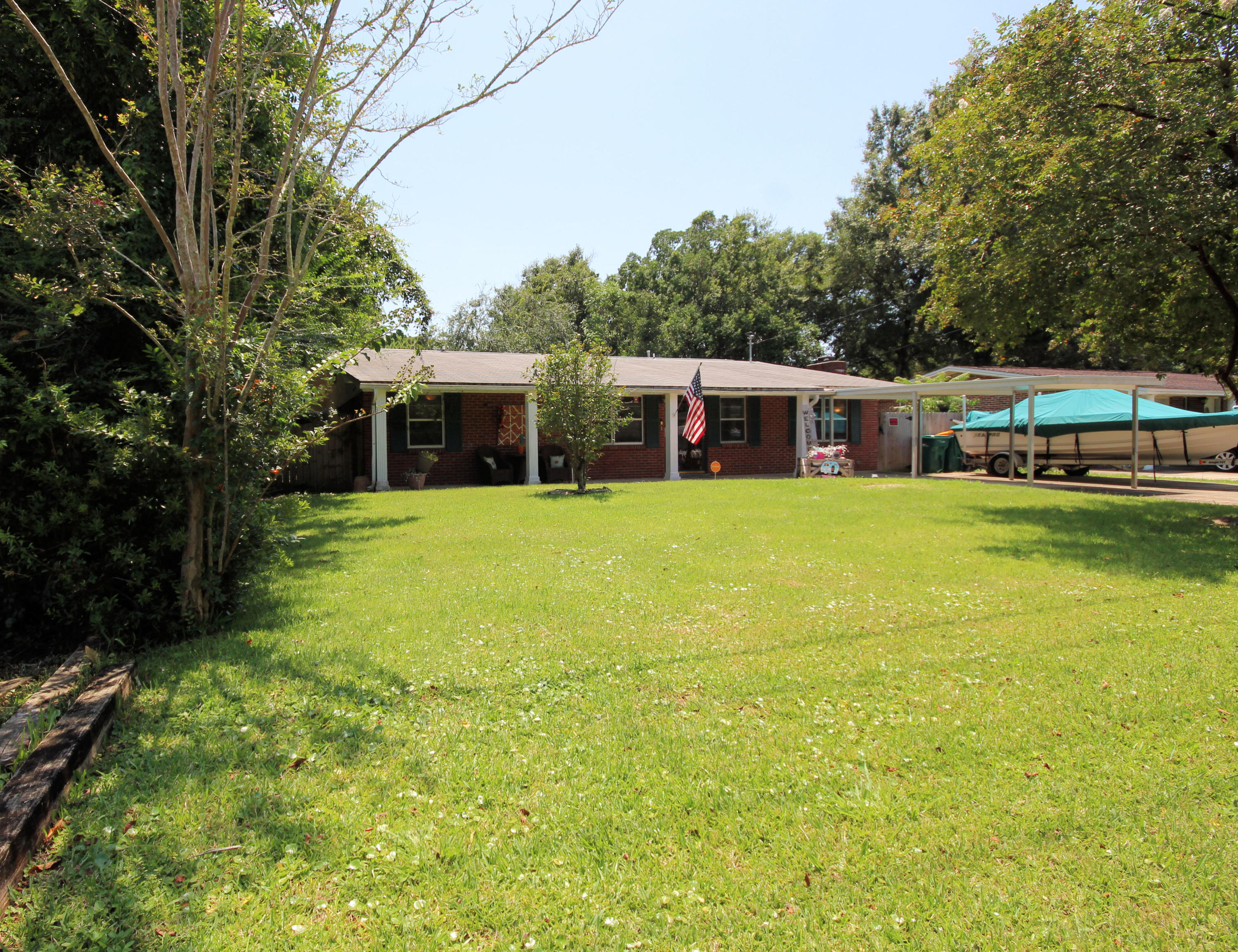 GARNIERS BEACH 6TH - Residential