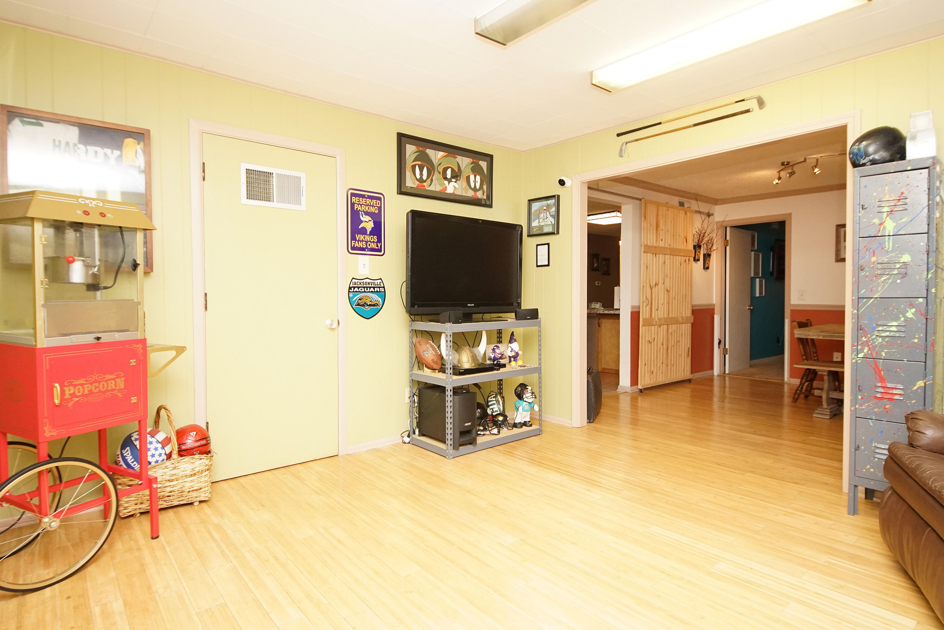 GARNIERS BEACH 6TH - Residential