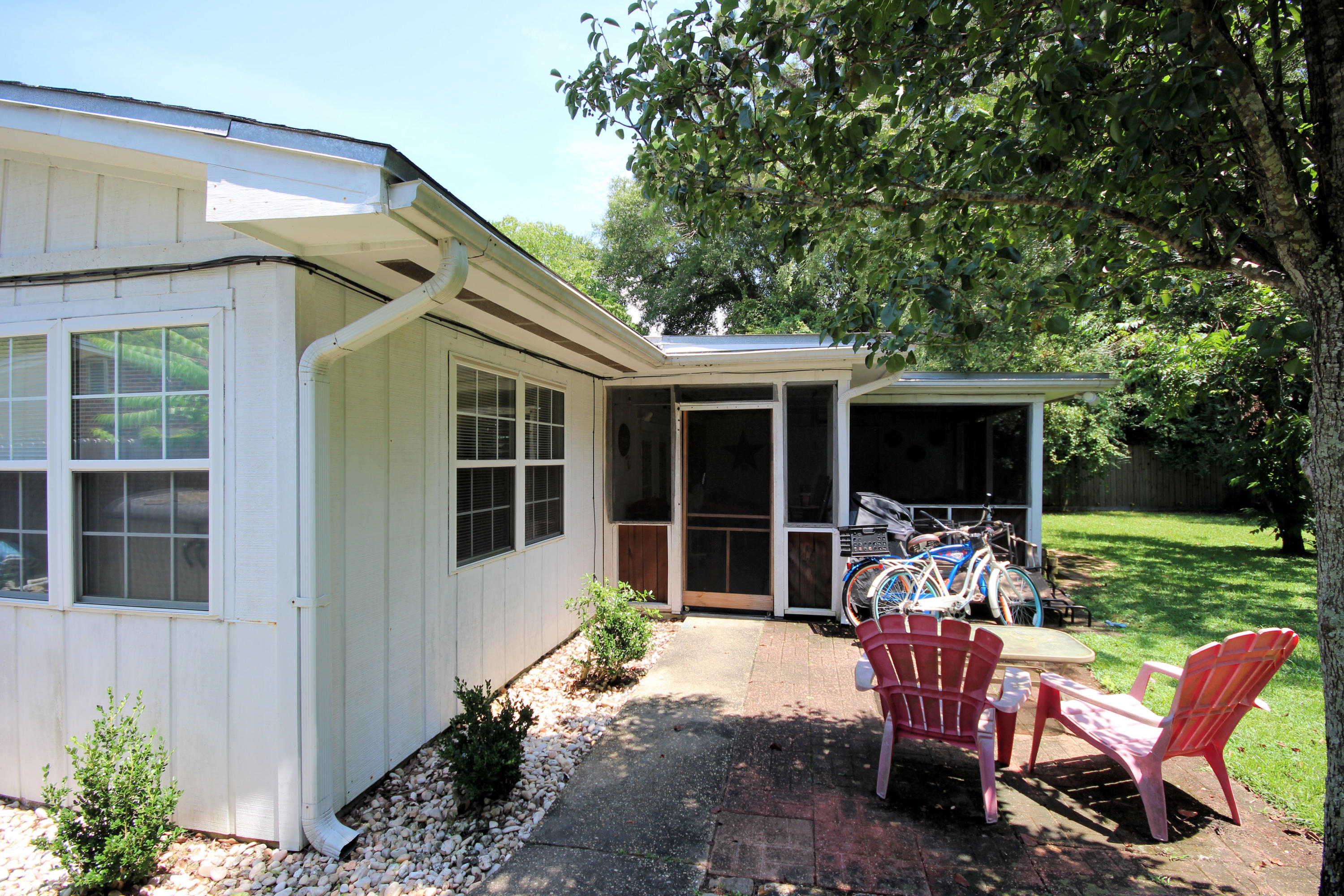 GARNIERS BEACH 6TH - Residential