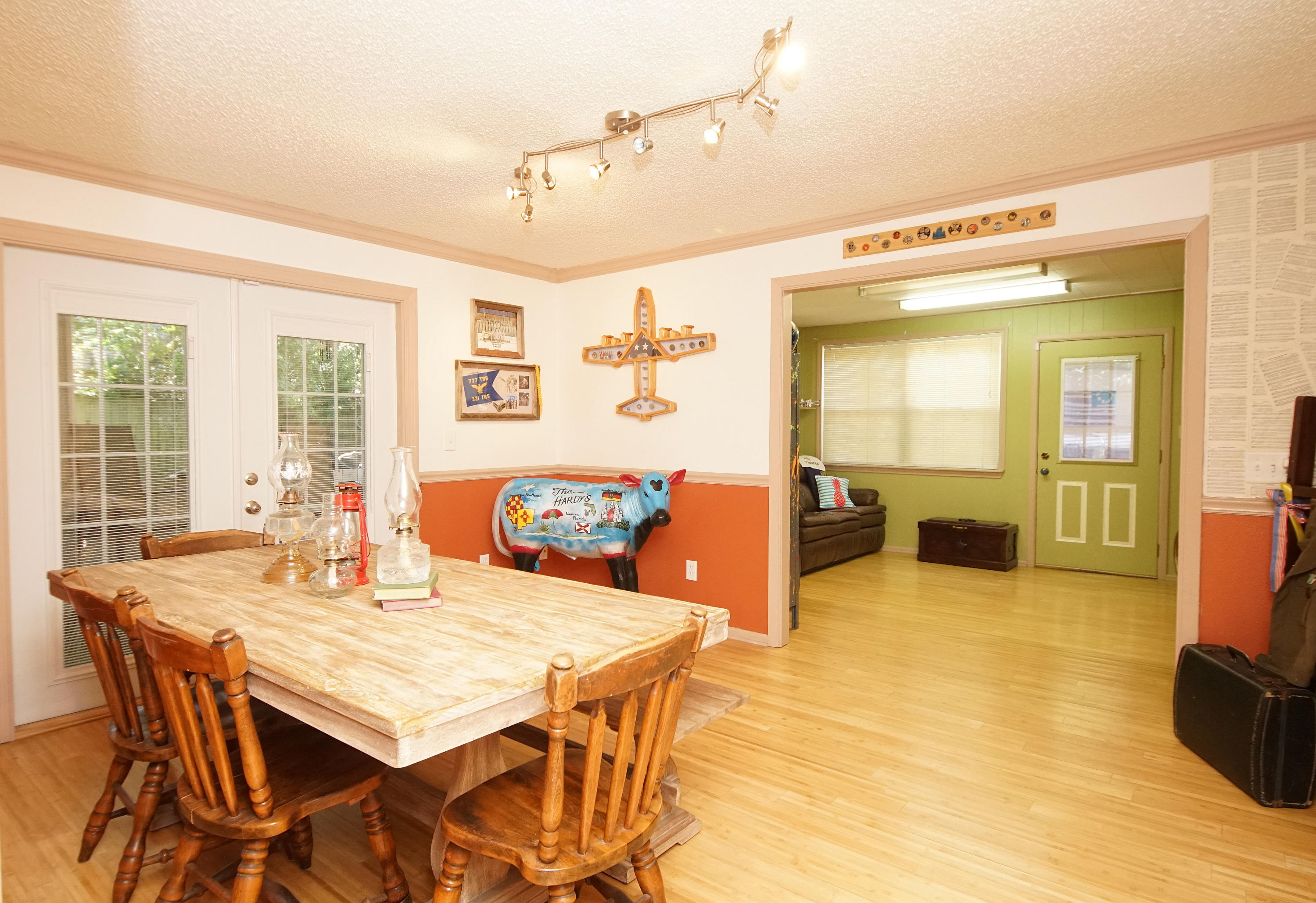 GARNIERS BEACH 6TH - Residential