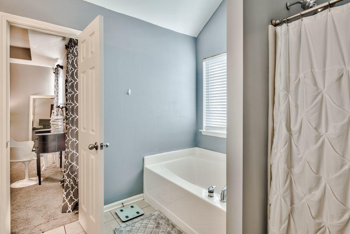 OLDE FLORIDA LAKES PHS II - Residential