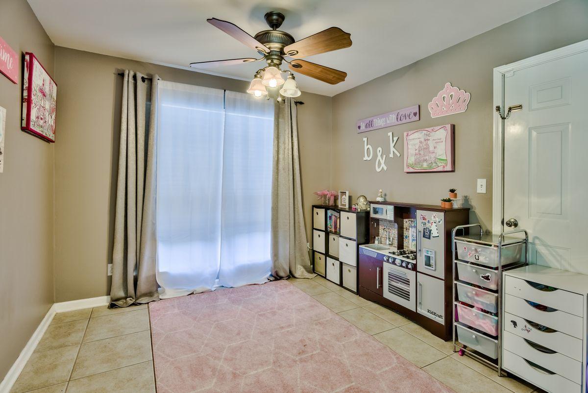 OLDE FLORIDA LAKES PHS II - Residential