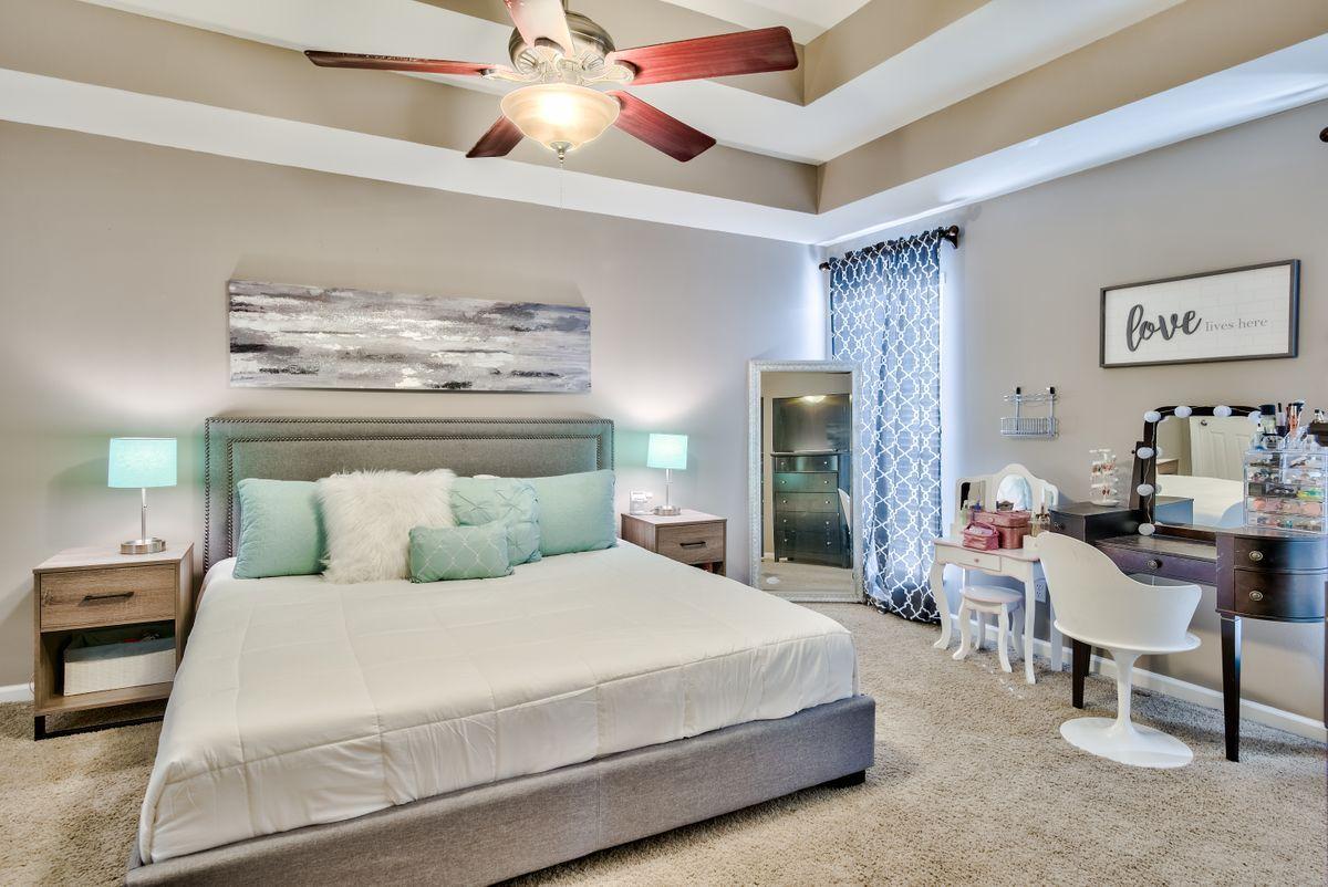 OLDE FLORIDA LAKES PHS II - Residential