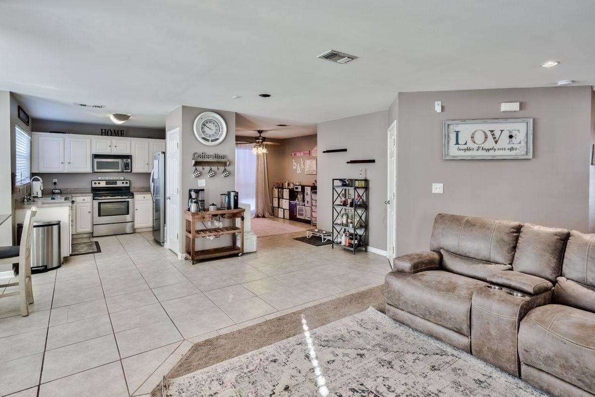 OLDE FLORIDA LAKES PHS II - Residential