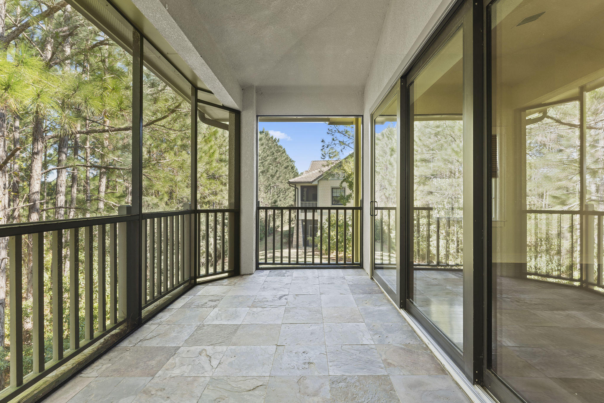 WILD HERON - CLUBSIDE - Residential