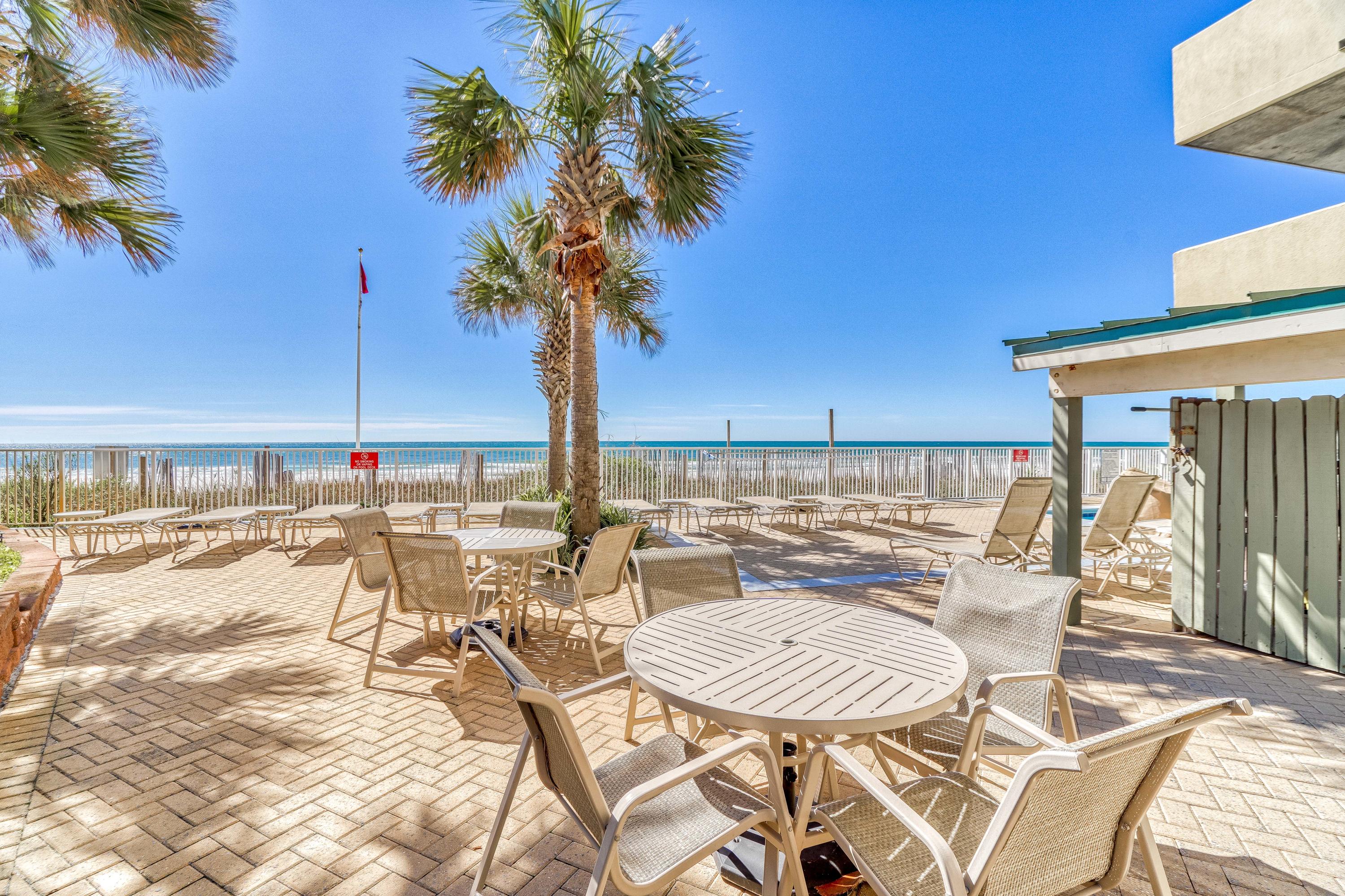 EMERALD ISLE - Residential