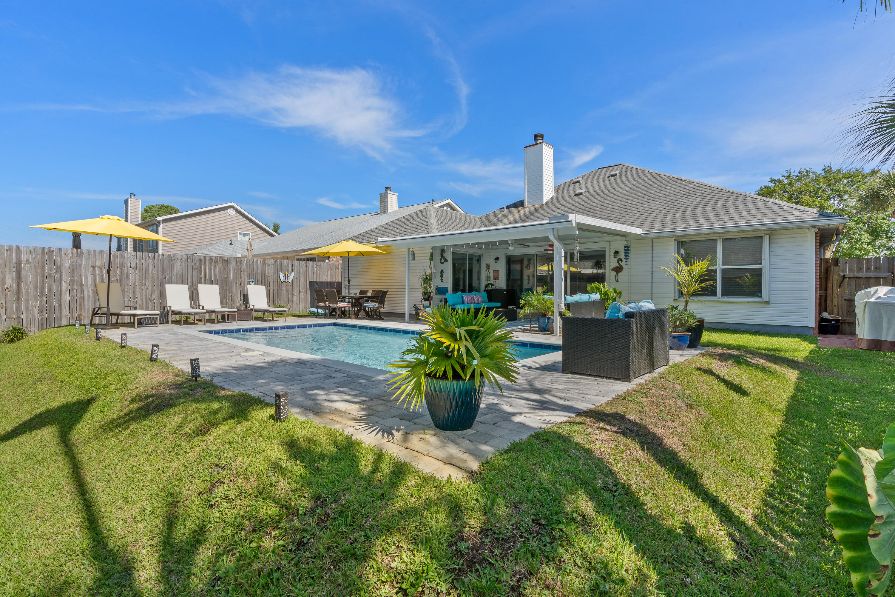 HARBOR BREEZE 1ST ADDN - Residential