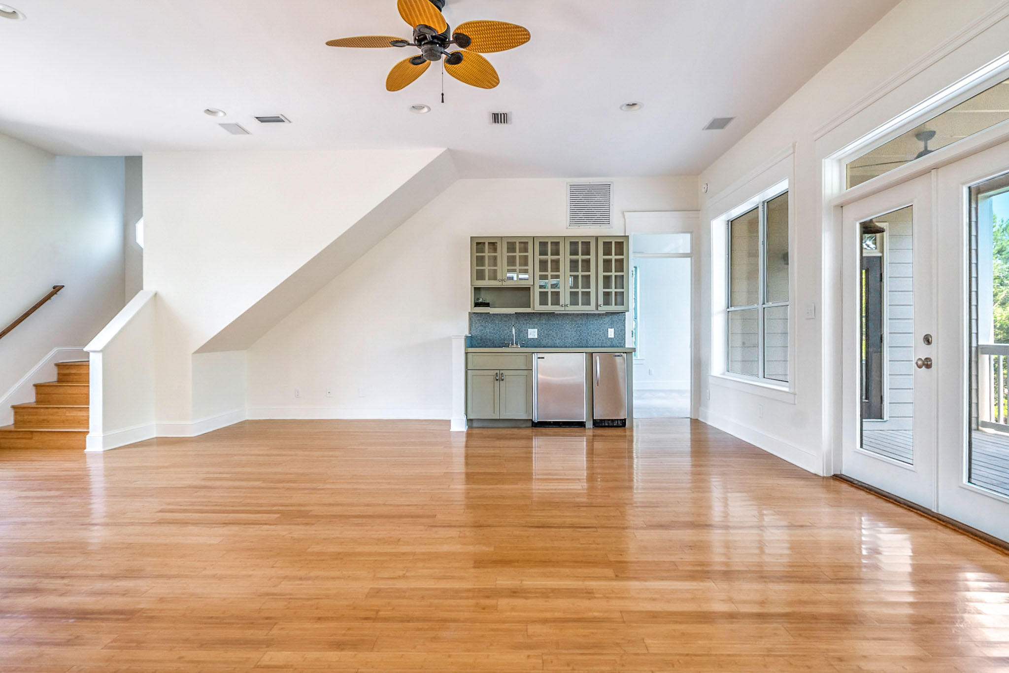 BEACH VIEW HEIGHTS UNREC - Residential