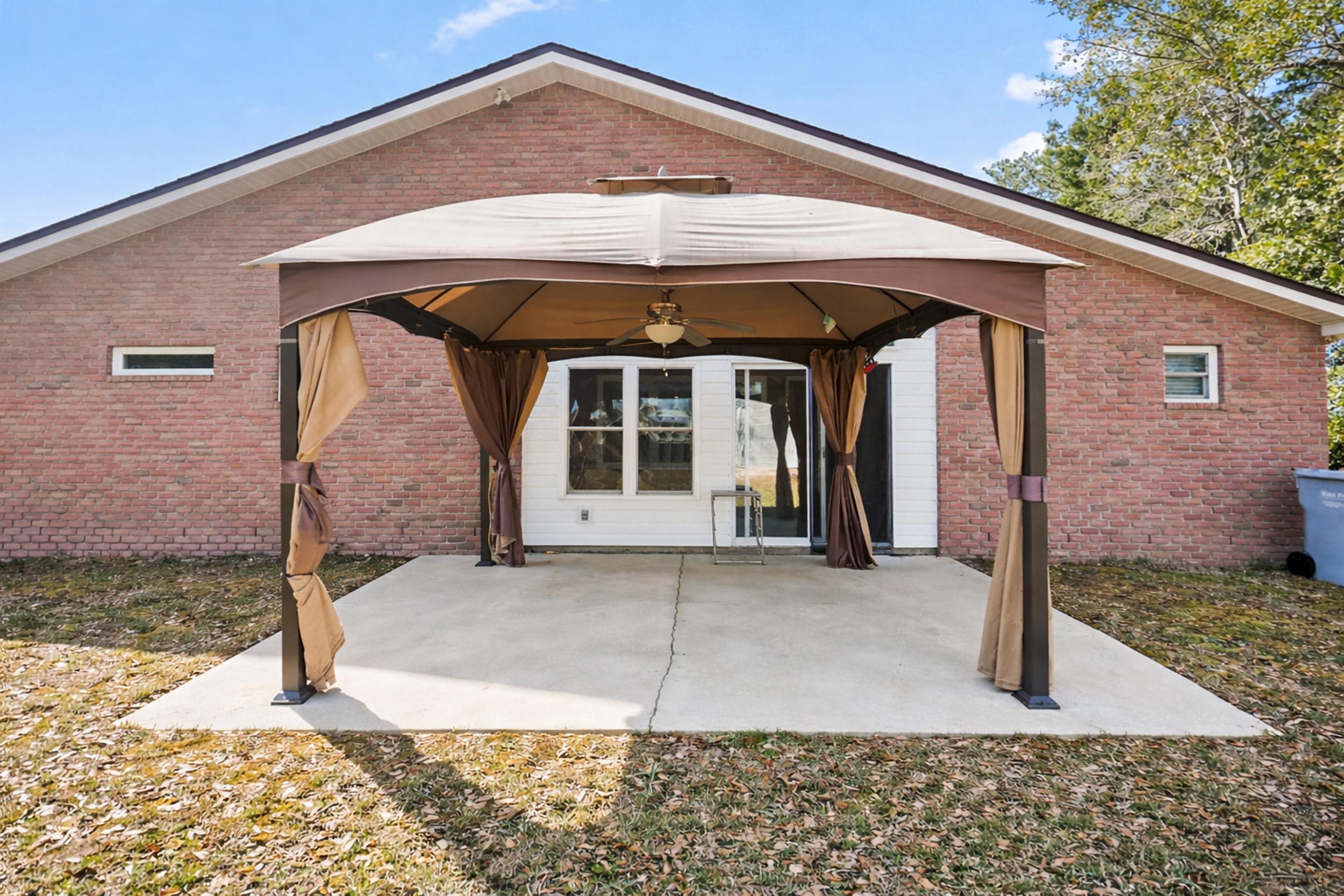 NAVARRE FIRST ADD - Residential