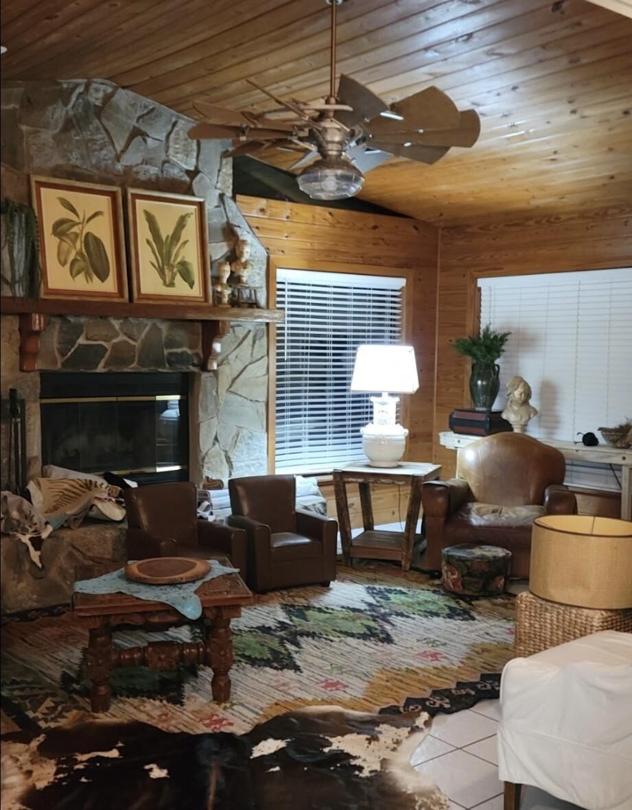 PARADISE UNREC - Residential