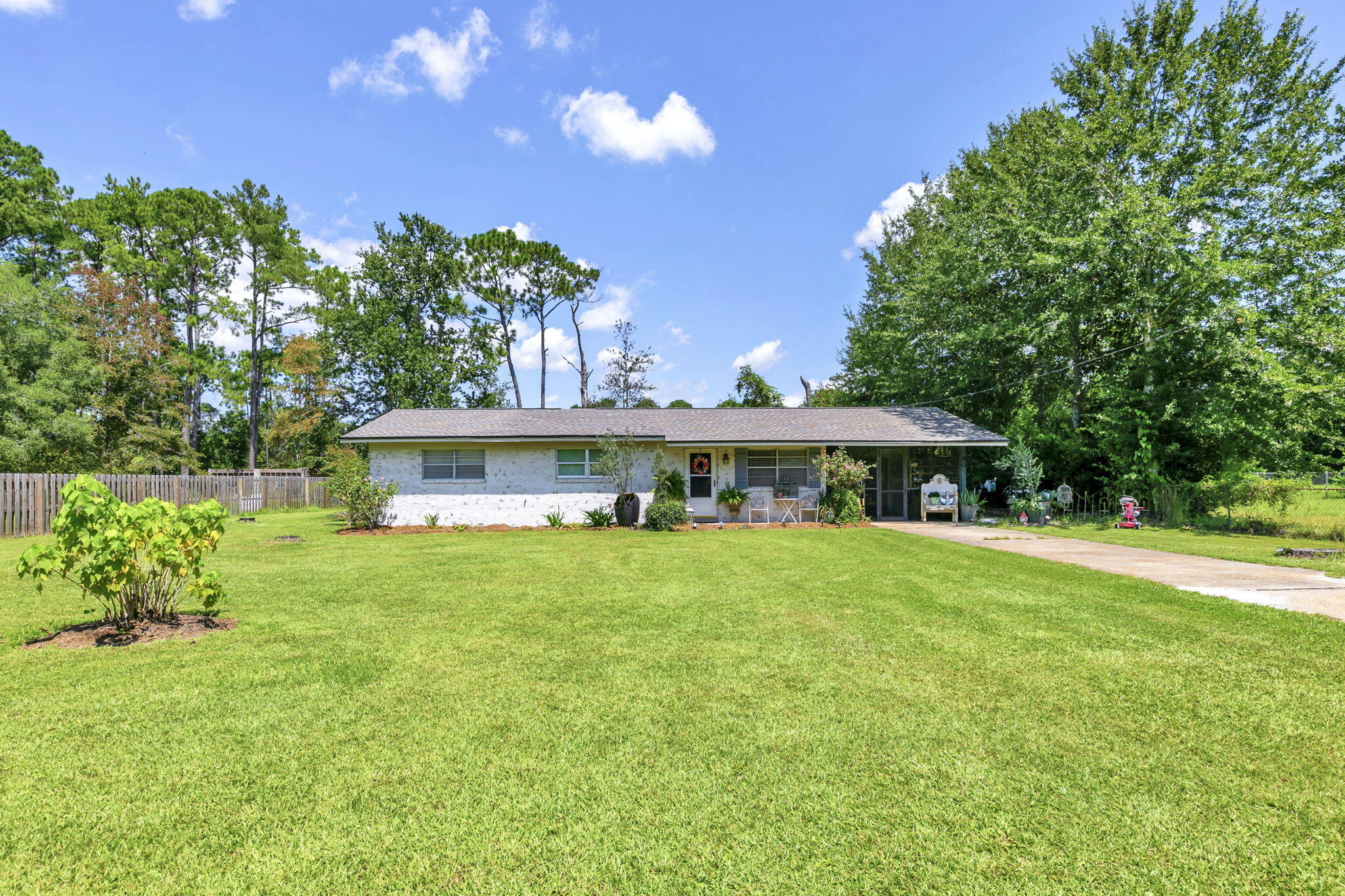 PARADISE UNREC - Residential