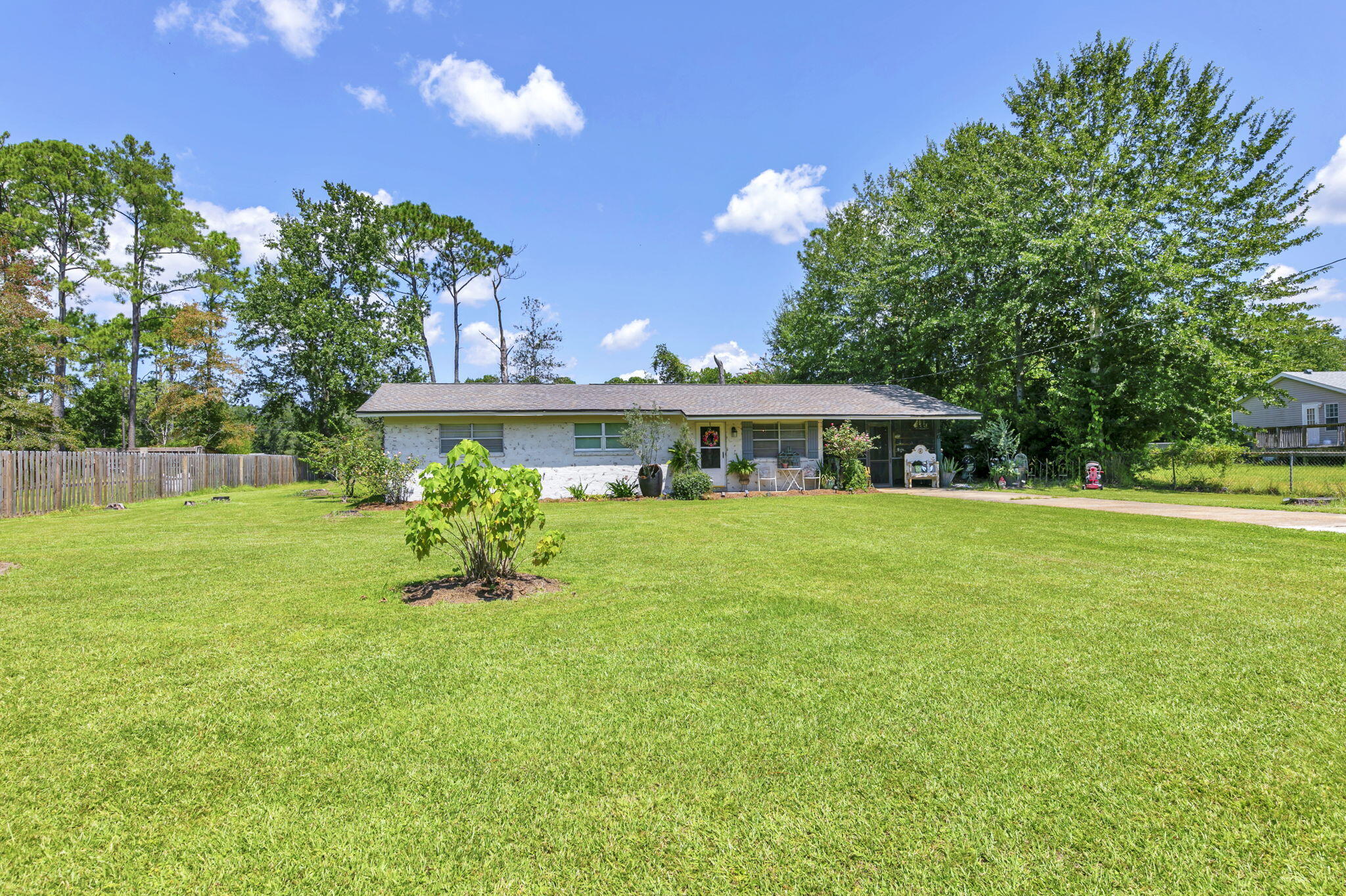 PARADISE UNREC - Residential