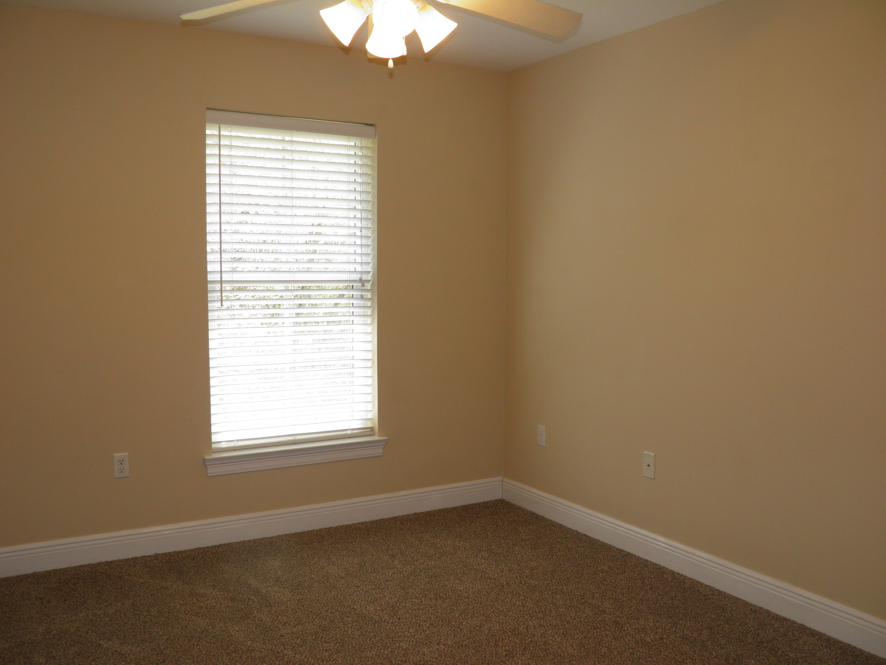 WALTON OAKS - Residential